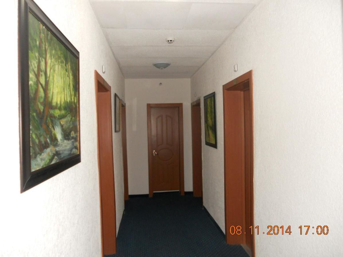 Отель Family Hotel Helios Севлиево